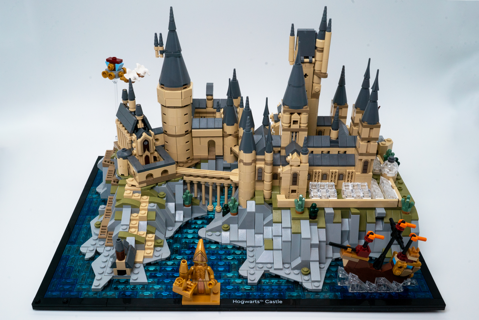 まずは前からの完成カット。本製品の魅力が一望できるといっても過言ではない