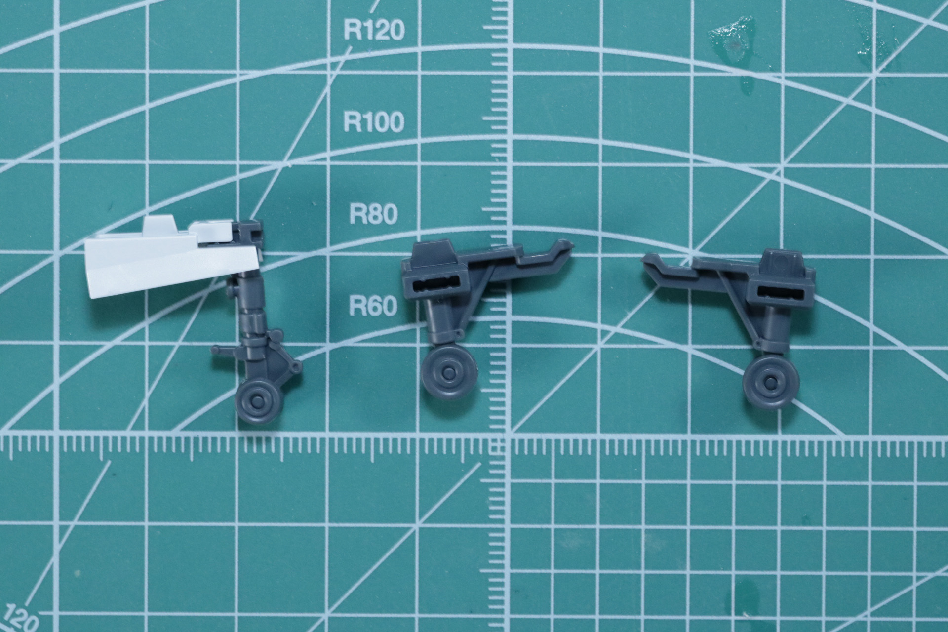 ファイター形態時のランディングギア