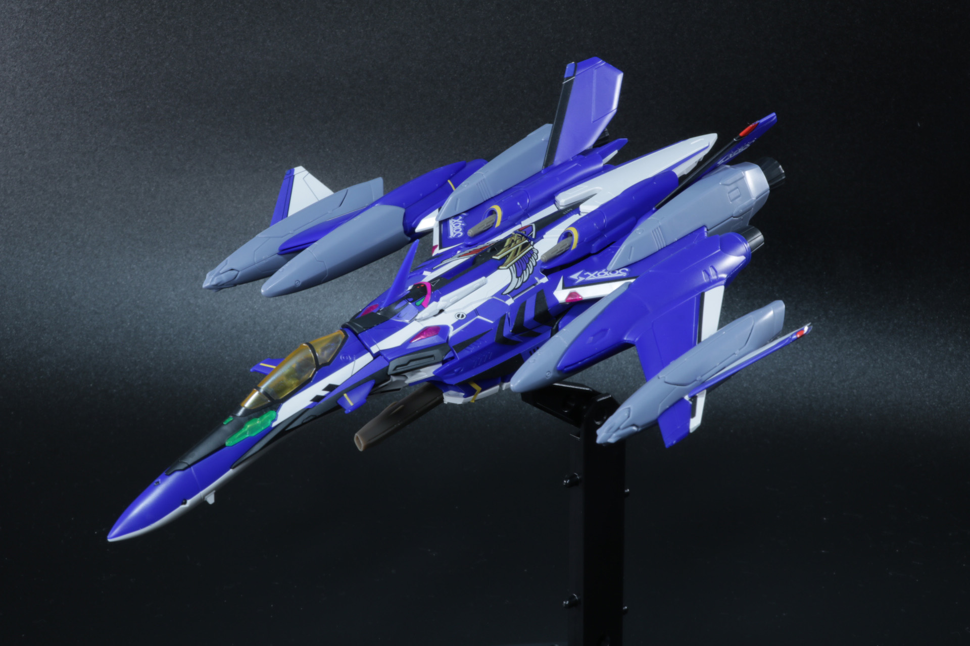 ロケットブースターのノズルは展開することができる