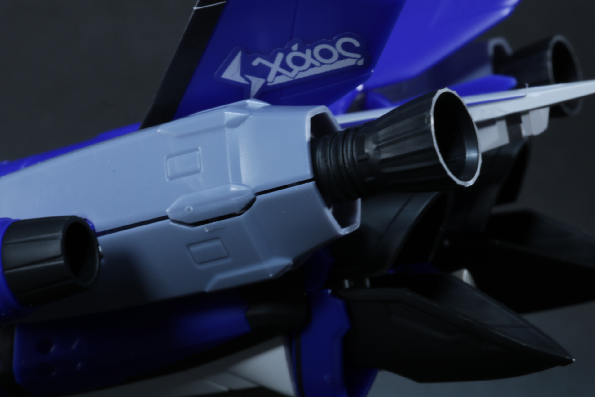 ロケットブースターのノズルは展開することができる