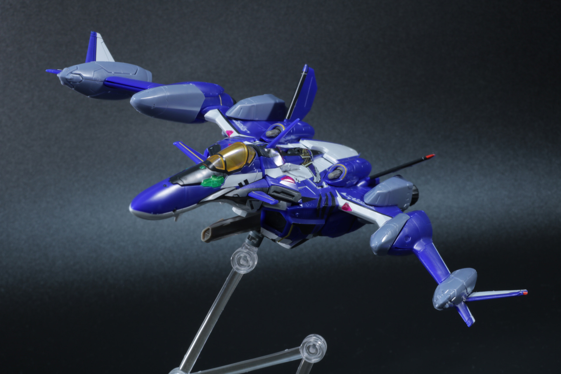 MDEビーム砲、大出力フォールド・ウェーブ・プロジェクターを展開