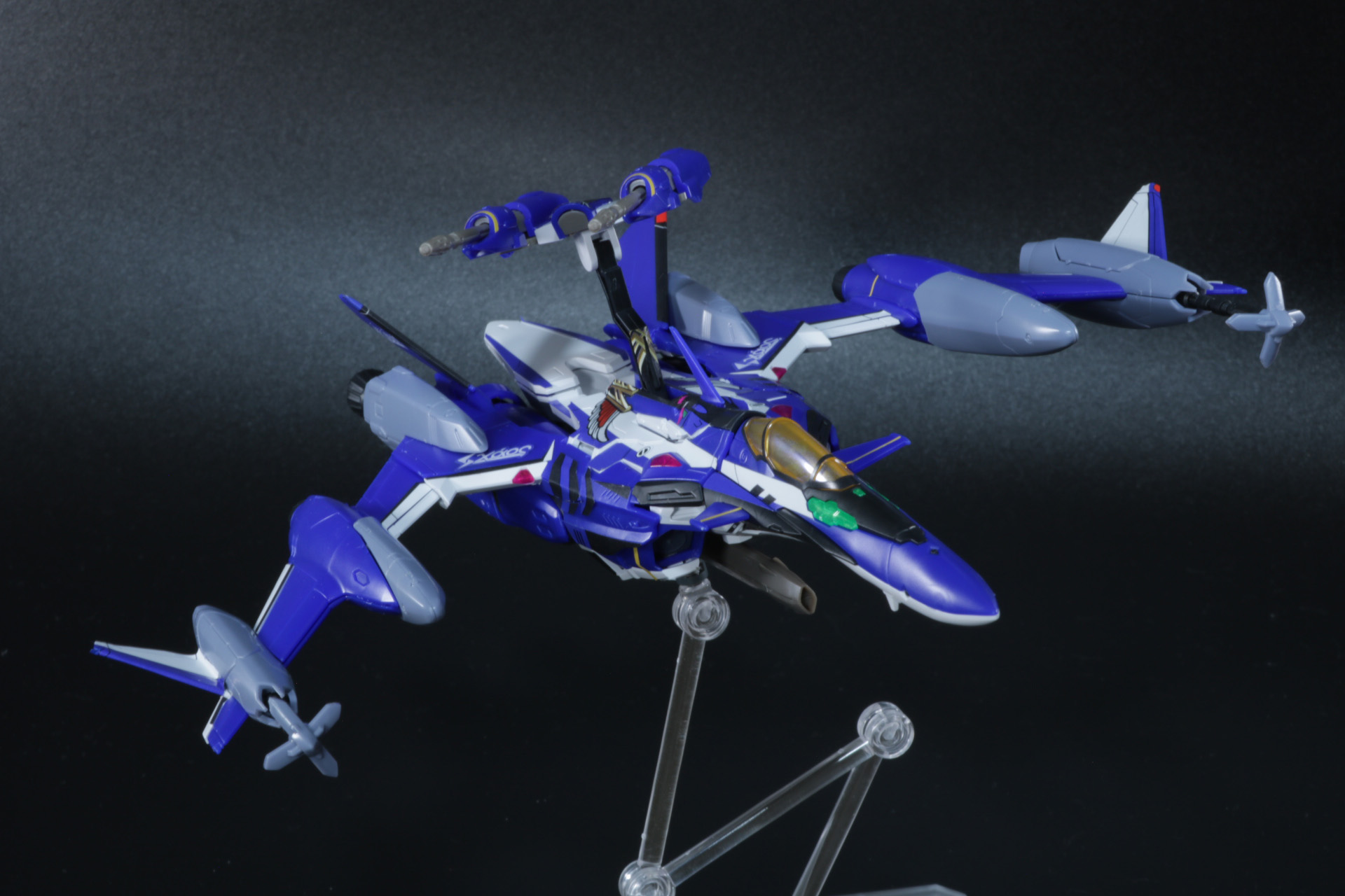 MDEビーム砲、大出力フォールド・ウェーブ・プロジェクターを展開