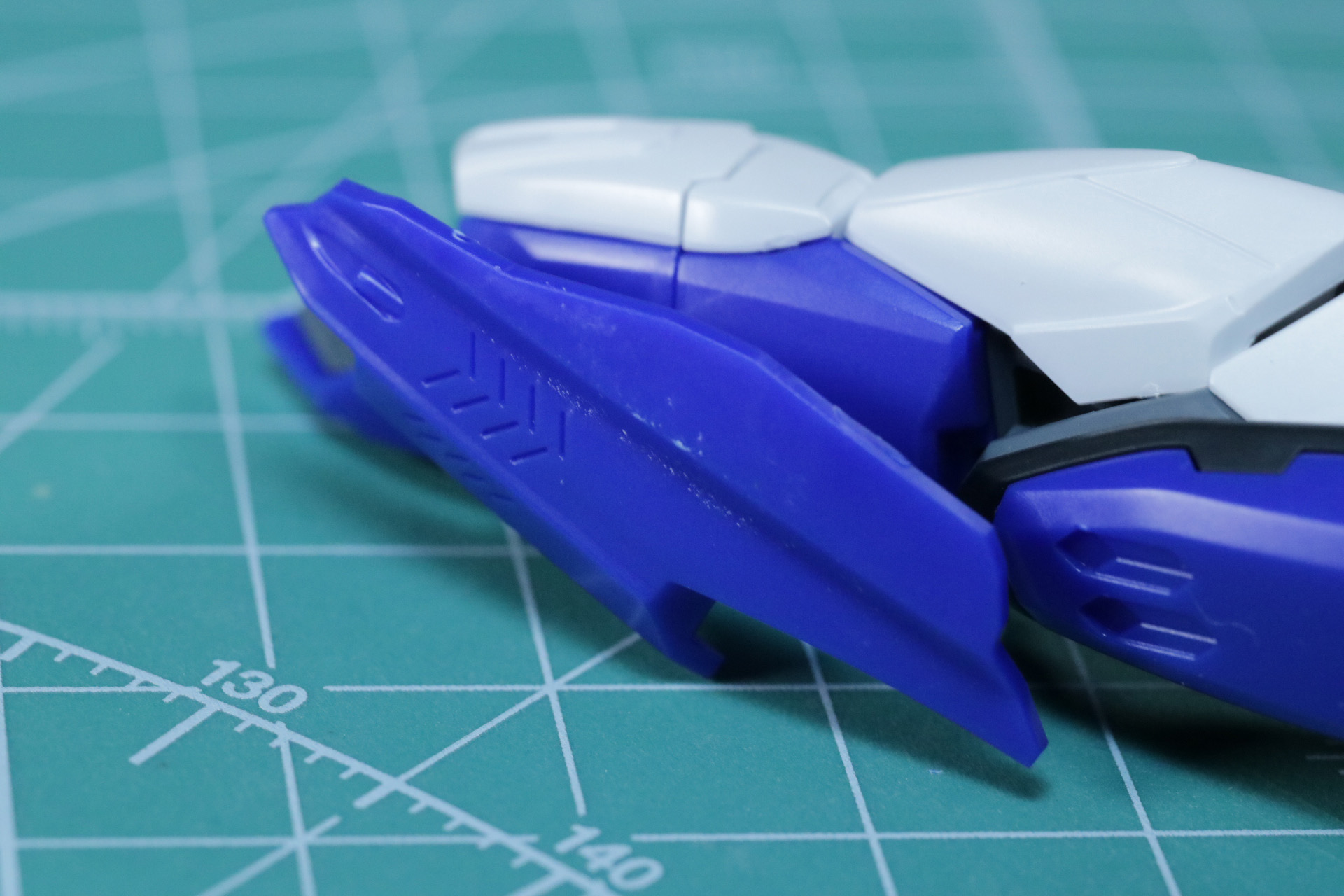 バトロイド時の膝関節可動