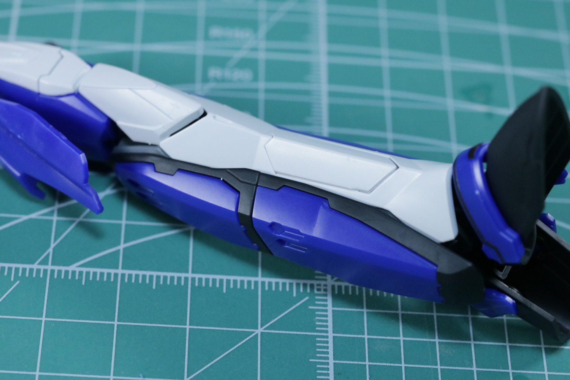 バトロイド時の膝関節可動