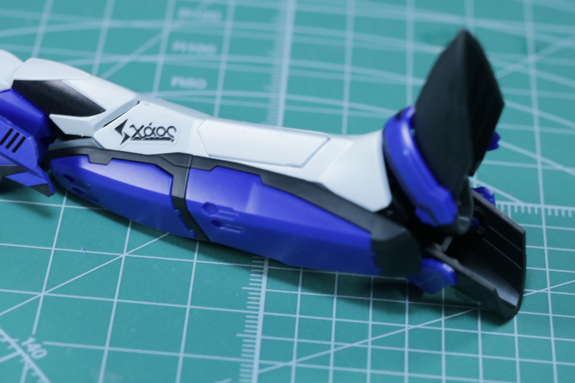 バトロイド時の膝関節可動