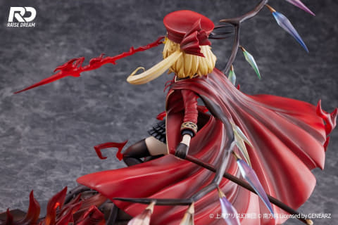 フランドール・スカーレット 軍服Ver. フィギュア 東方Project」より紅き軍服姿の妹吸血鬼「フランドール