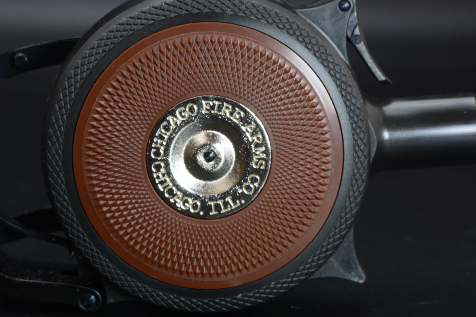 ボディ中央には刻印がある