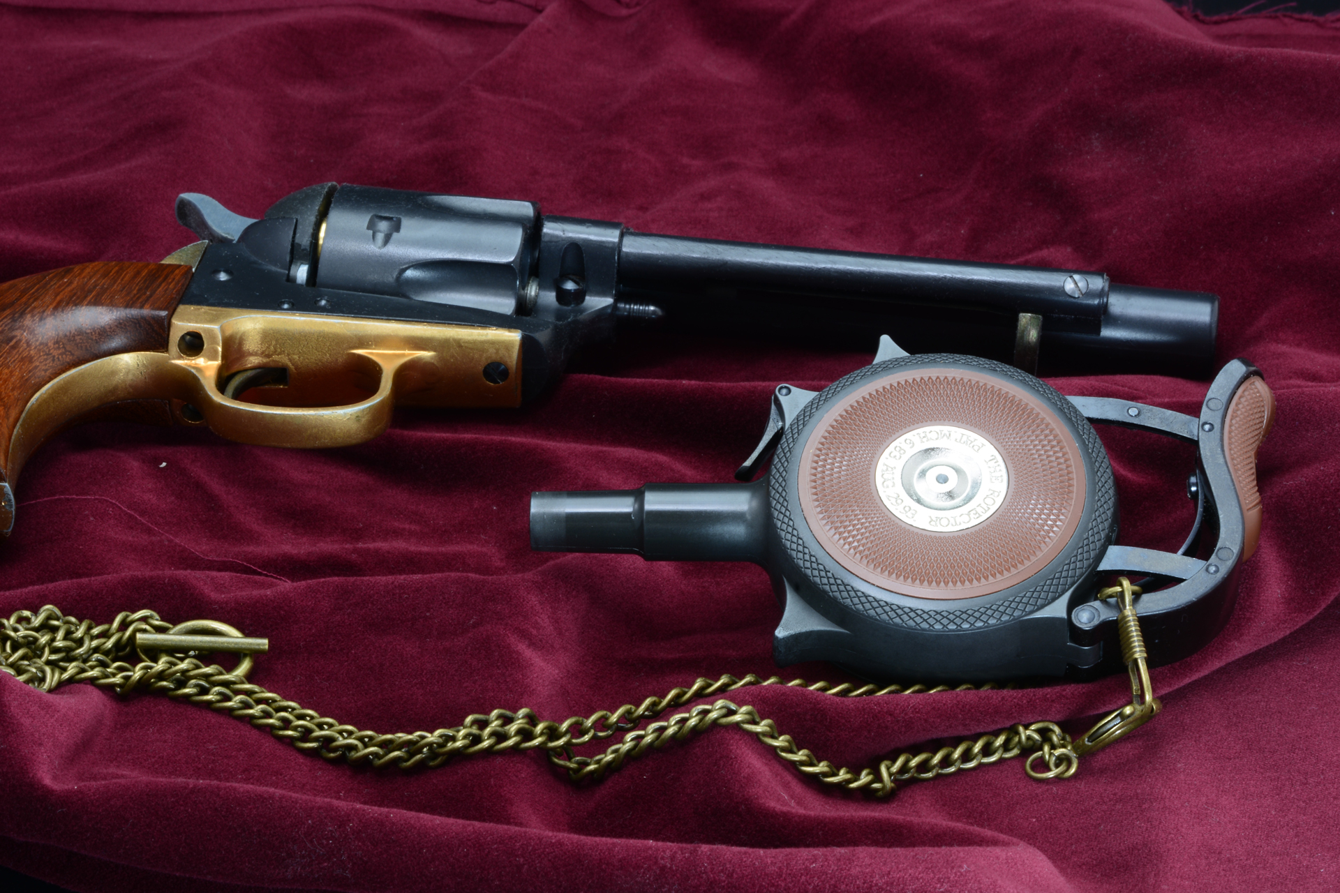 コルトシングルアクションアーミーと一緒に