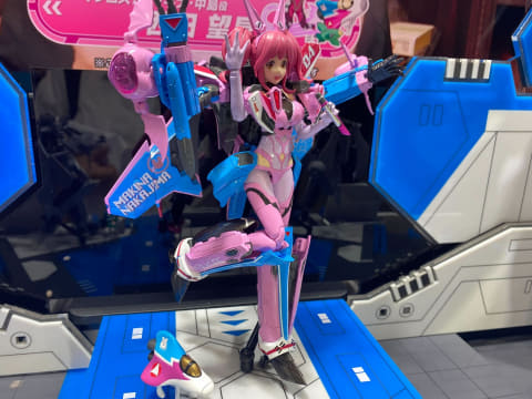 美少女プラモシリーズ「V.F.G.」に「マクロスΔ」よりフレイアとレイナ