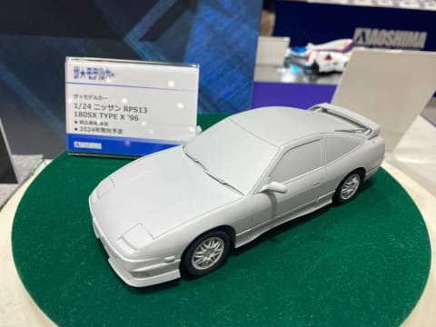 新品未使用 GT-R 日産 モデルカー 次期型「GT-R」!? 日産が新型「和製スーパーカー」実車展示