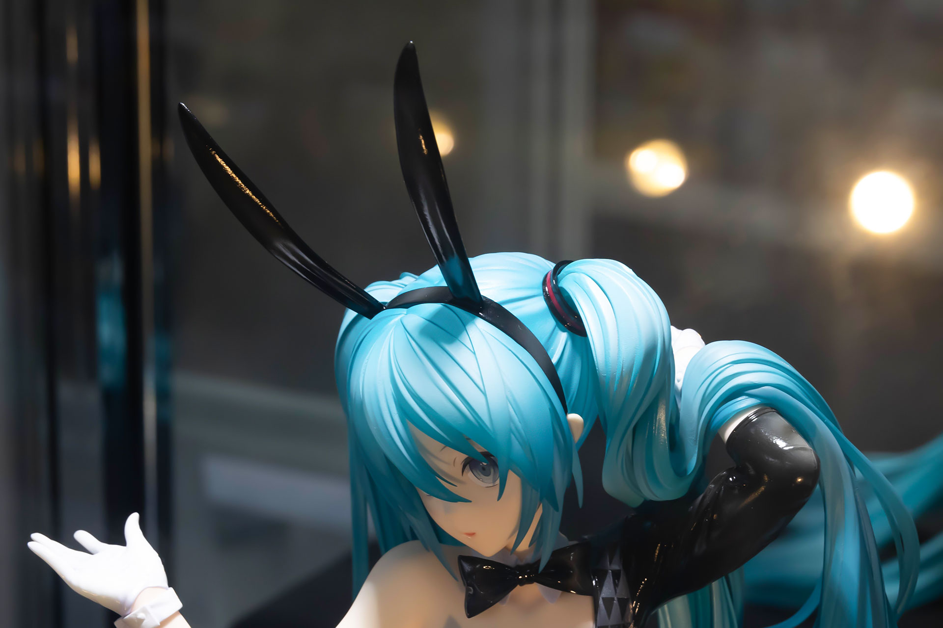 髪の毛もかなり複雑な形状をしている