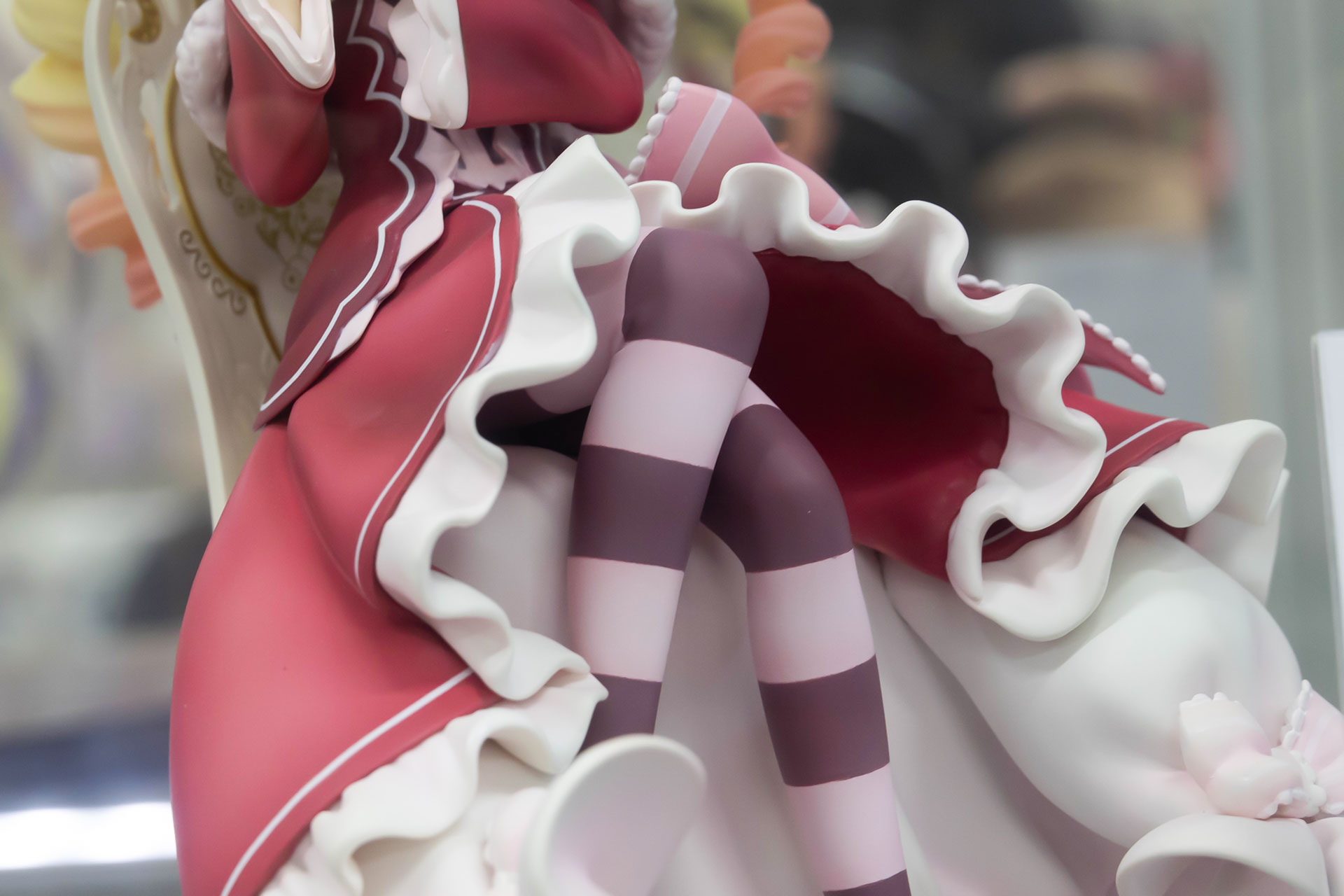 この脚を少し上げたようなポーズも最高！