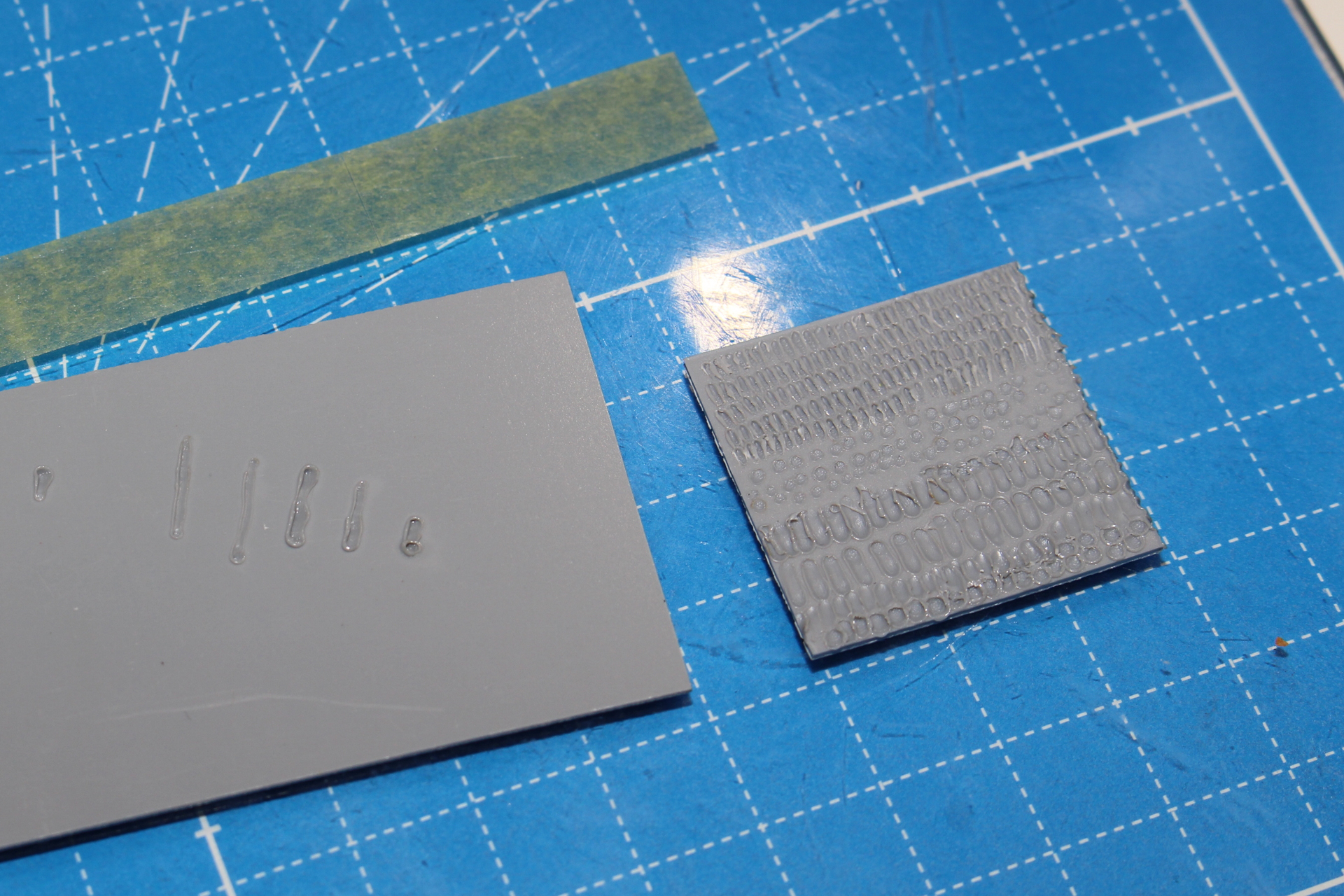 チップごとに異なった表現を作れるのも利点。一般的な半田ごてでは、ここまで細かな作業をするのは難しい