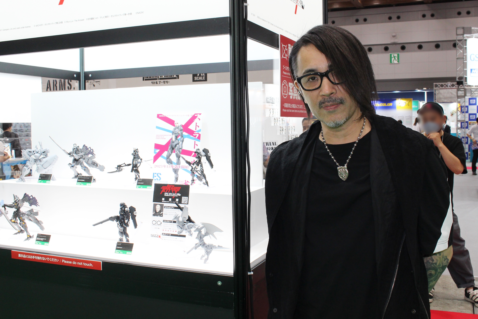 「ティタノマキア」の全てを手がけるNAOKI氏。展示以外のラインナップにも期待がかかる