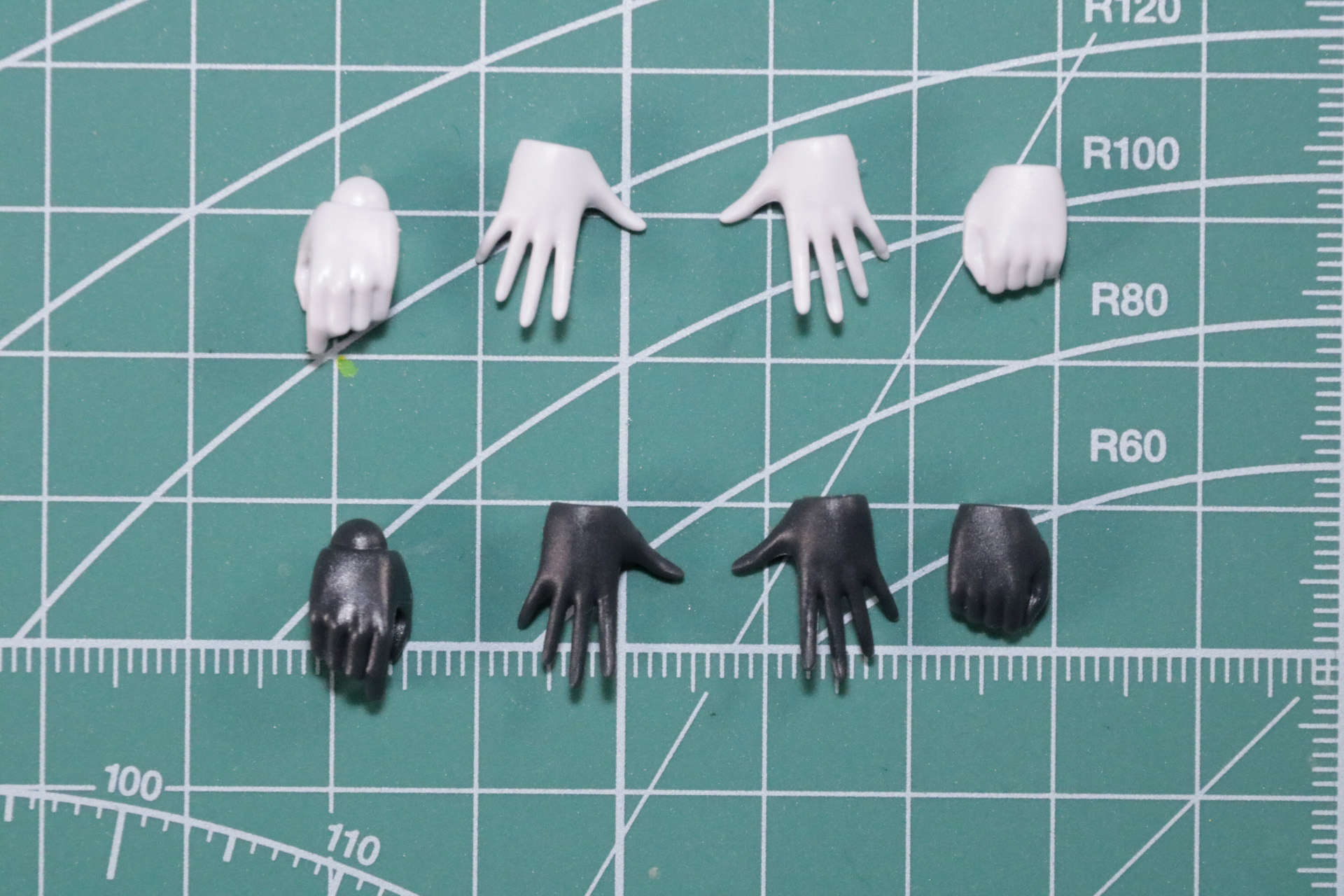 ハンドパーツは握り手、開き手、持ち手の3種類ある