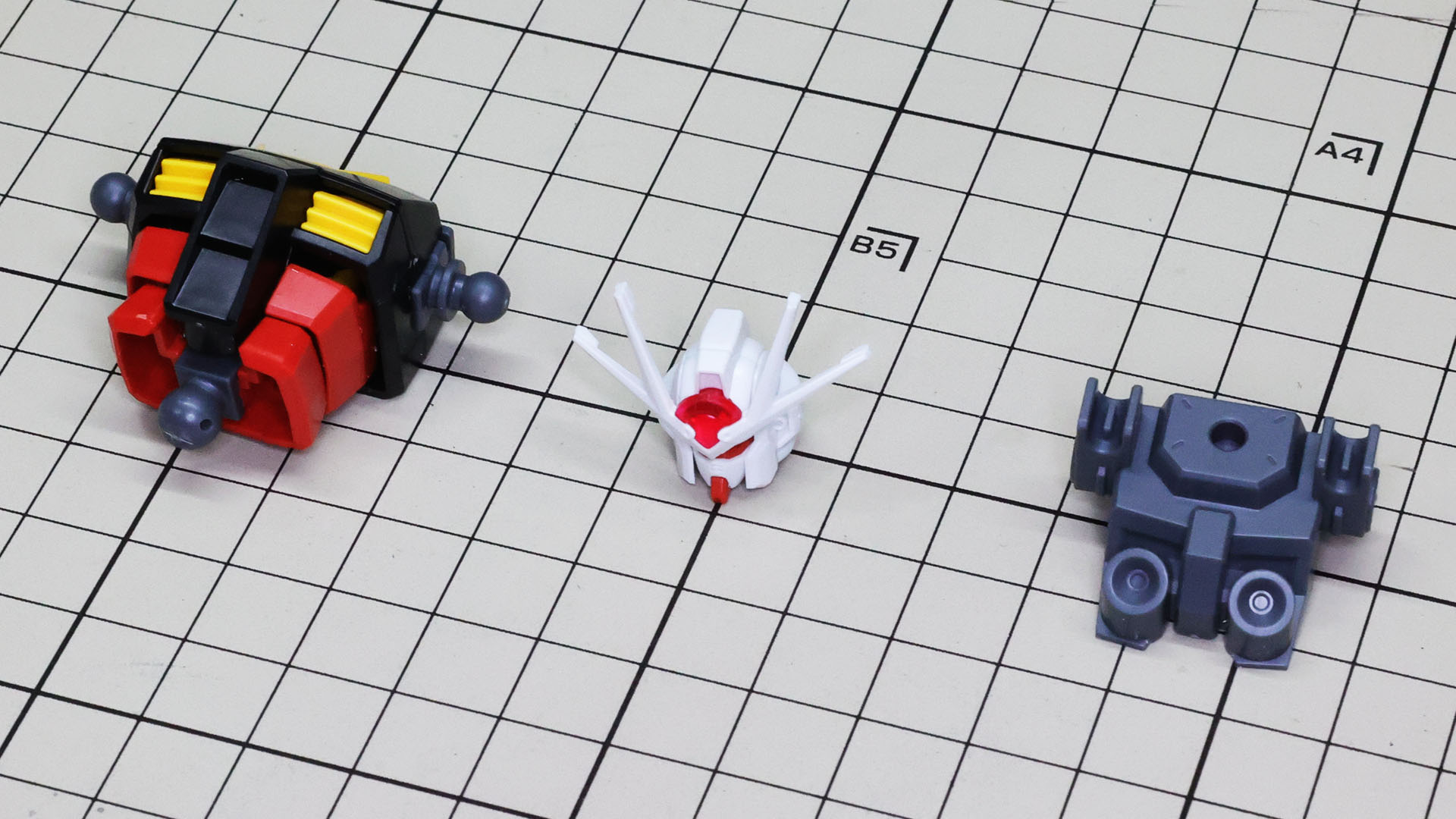 ラーガンダムには専用ランドセルがあります