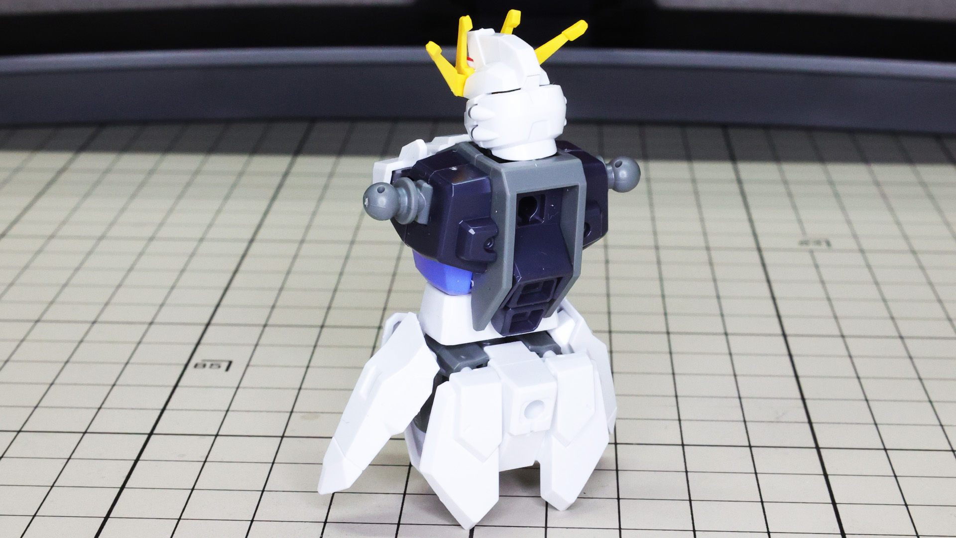 可動性能も高く、のけぞったり……