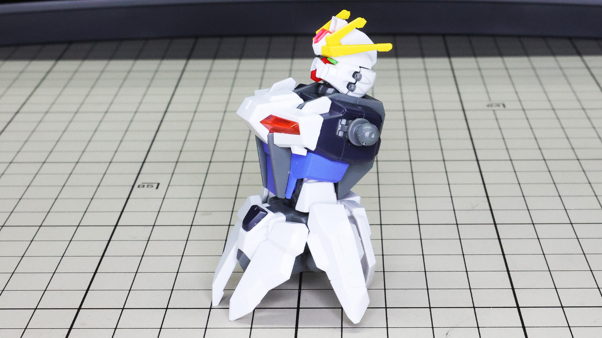 可動性能も高く、のけぞったり……