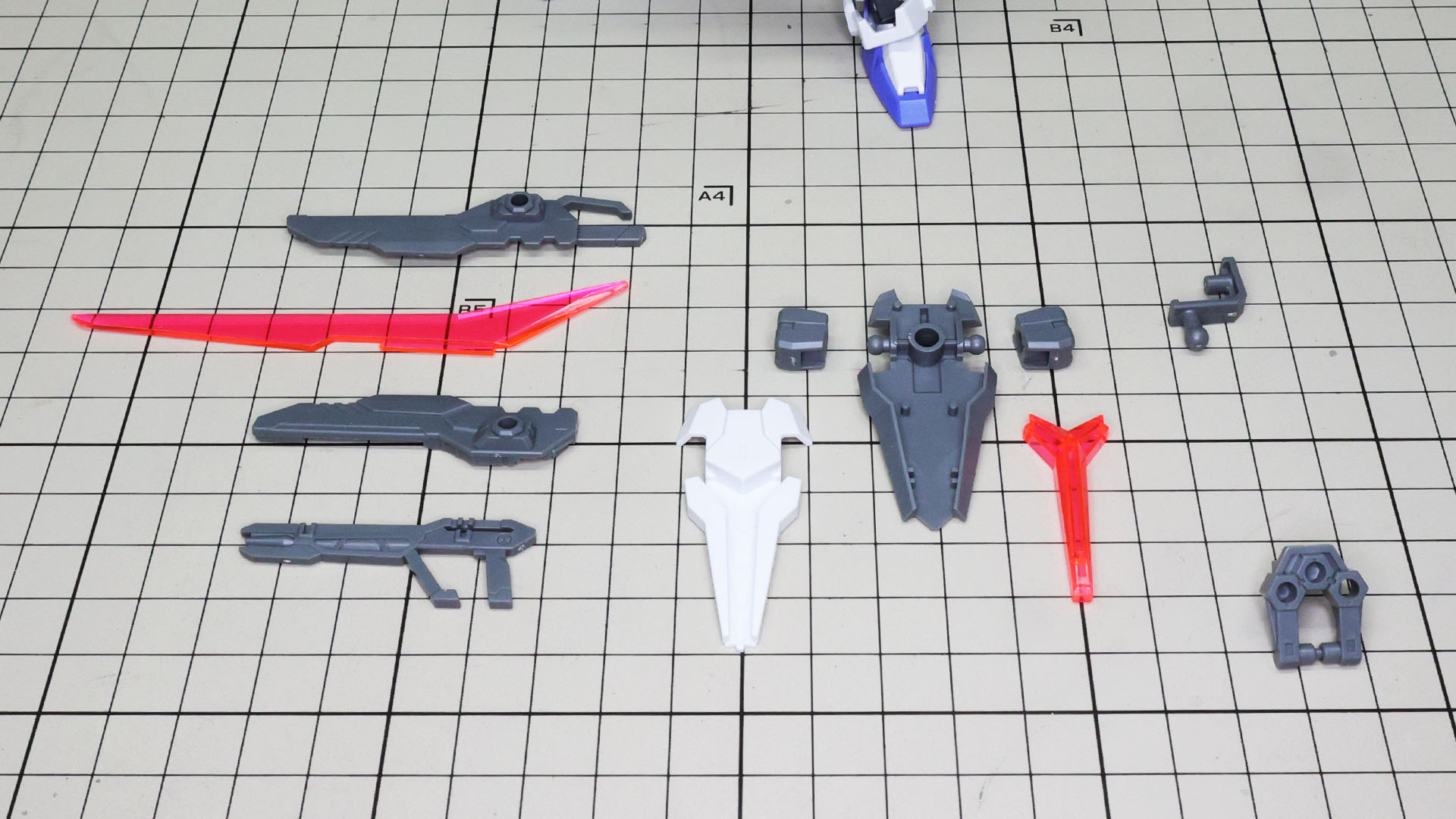 ビルドストライク エクシードギャラクシーの装備はビームライフル／エクスシールド／エクシードジョイントです