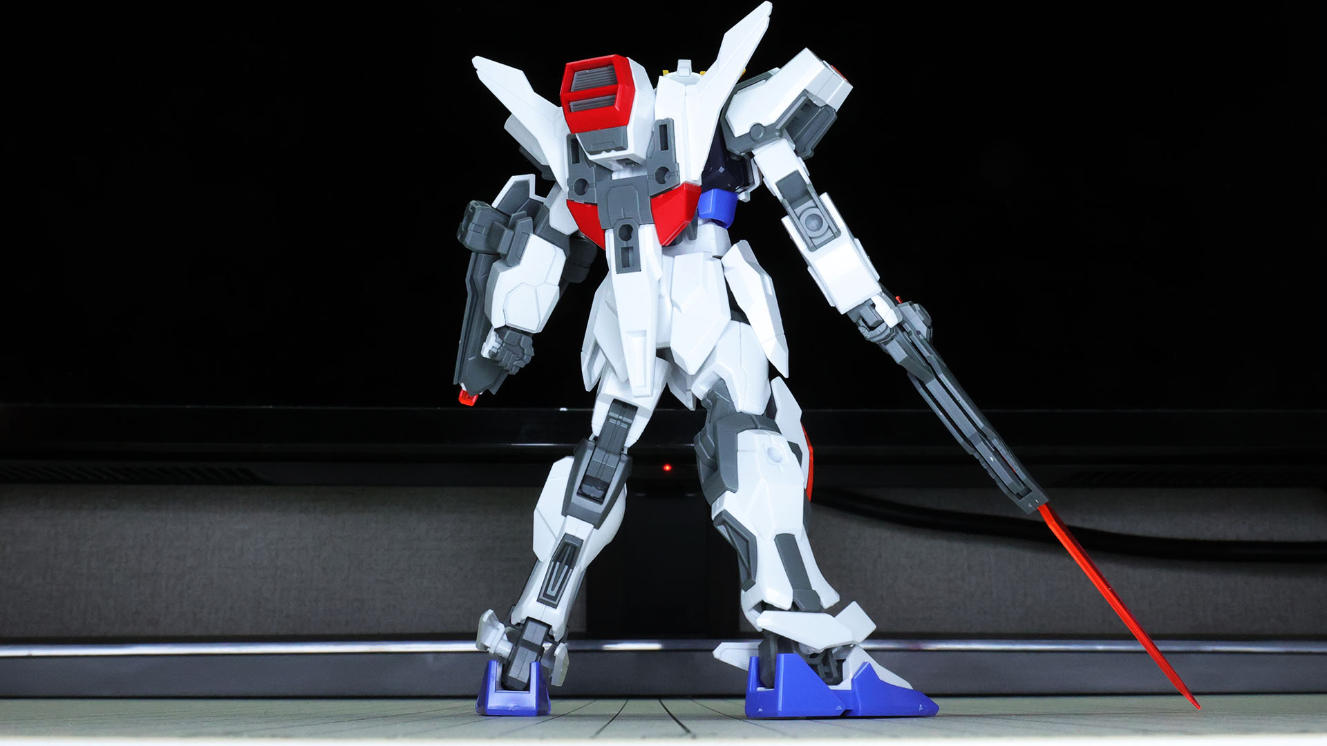 ストライクガンダムのビームライフル他もありますが、こちらはオマケで自由に使えます