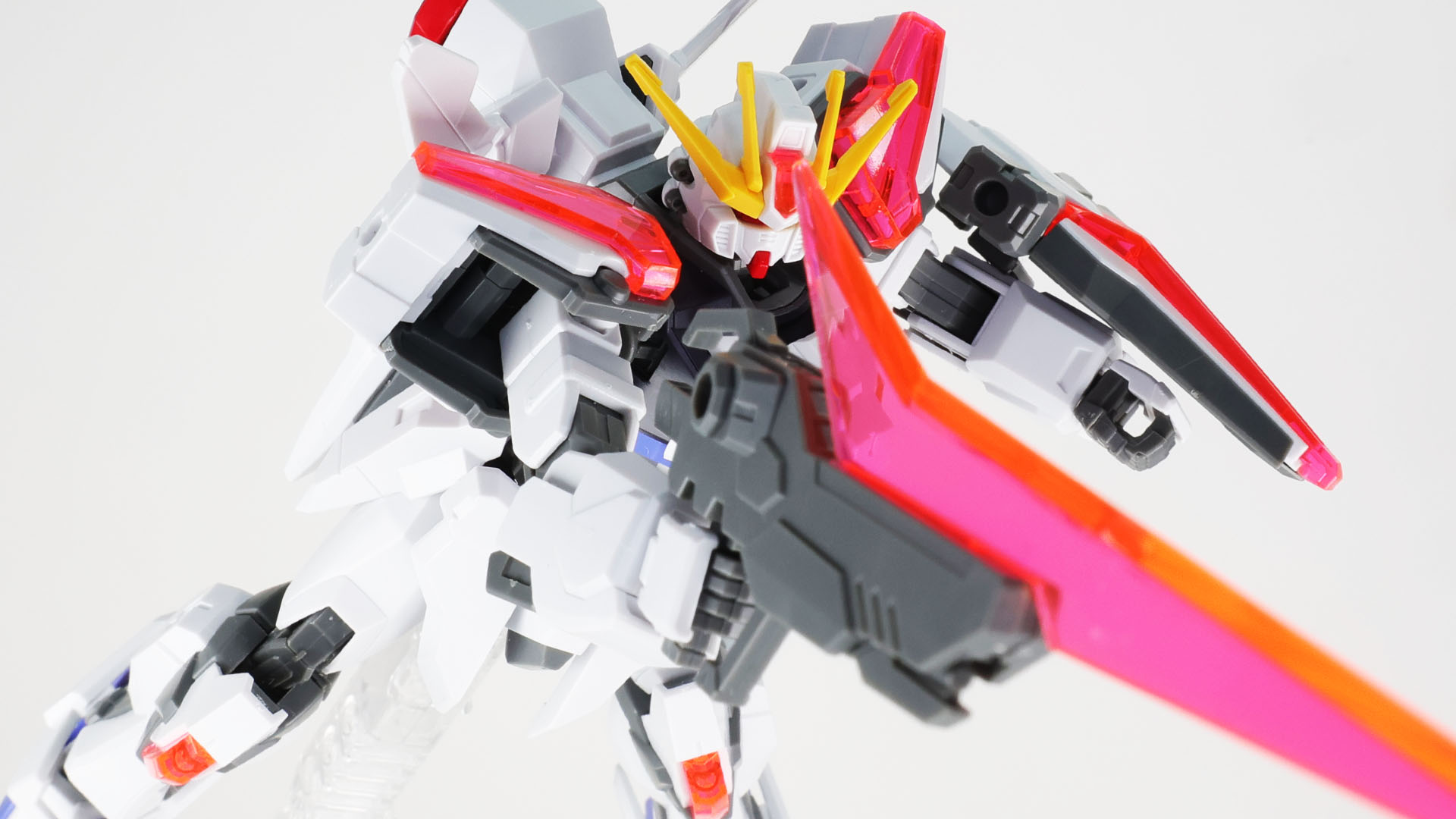 シールドで防ぎあう