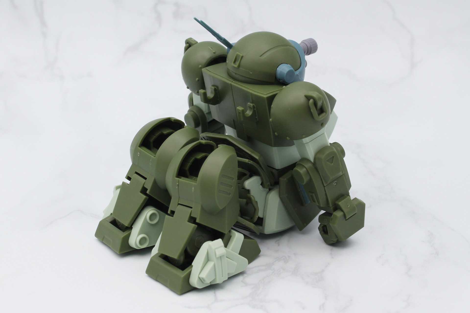 降着ポーズのショット。パイロットフィギュアが欲しくなる