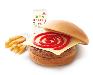 筆者が今回注文したのは「ワイワイチーズバーガーセット」（価格：560円）。ドリンクはオレンジジュースを選択