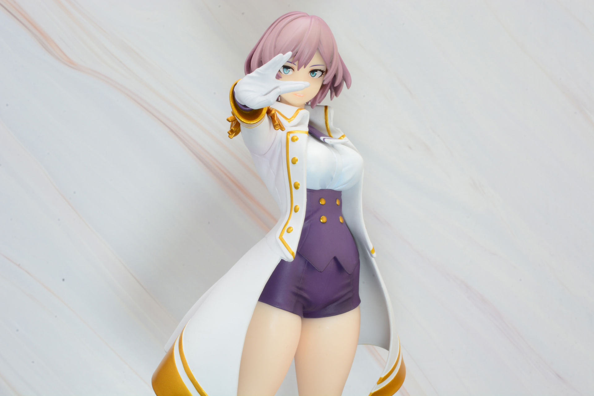 背景紙は様々なバリエーションがセットで販売されている。フィギュア撮影用に持っておきたいところだ