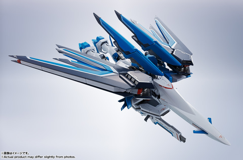 機動戦士ガンダムSEED FREEDOM」ライジングフリーダムガンダムと