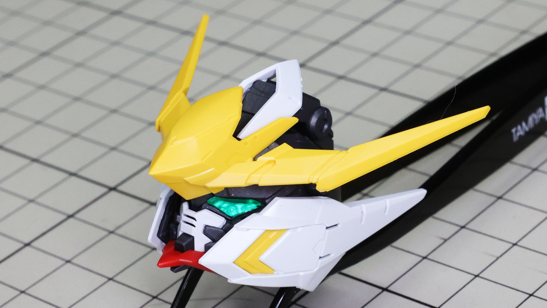 主に前面をガードしていることがわかります