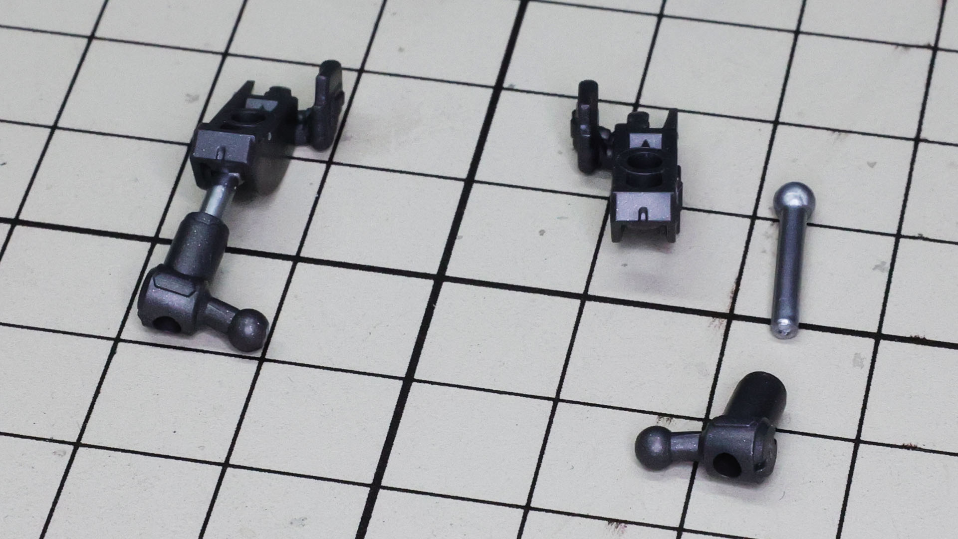 脇腹を構成するシリンダー型の部位も柔軟に可動します