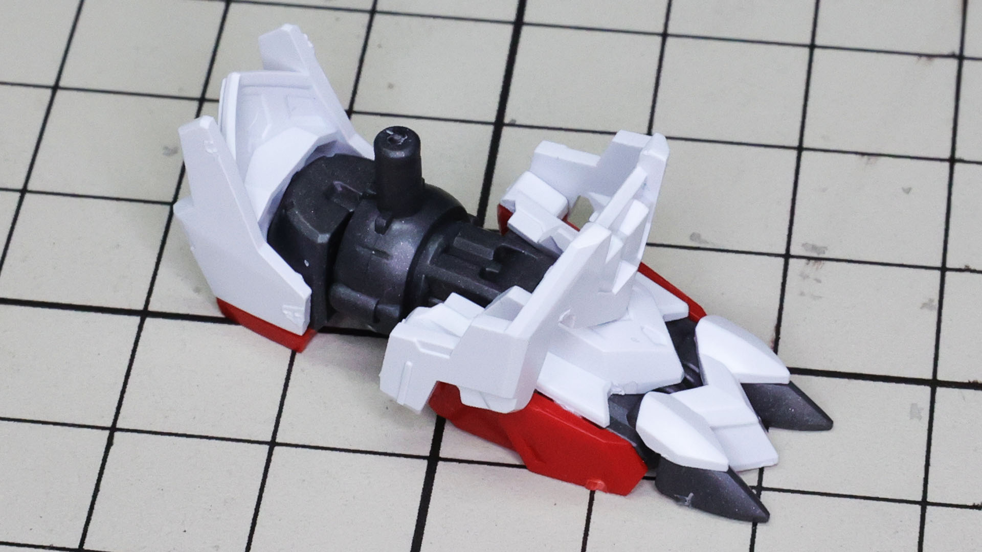 そそり立つアンクルアーマーがかっこいいです