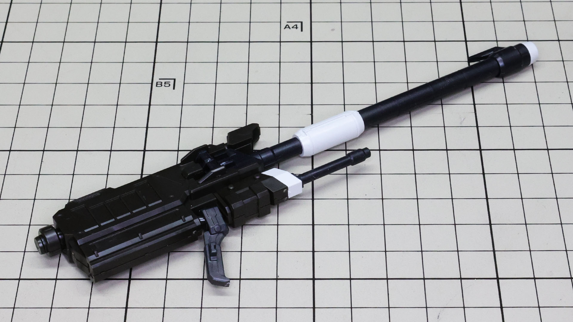 こちらは砲身を折りたたんだ状態