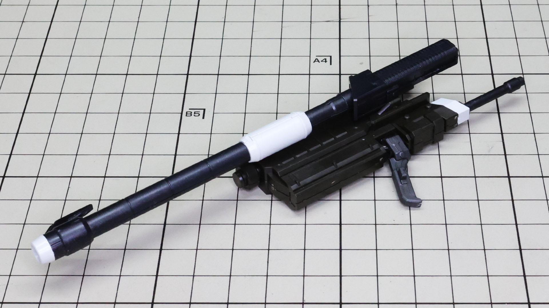 こちらは砲身を折りたたんだ状態