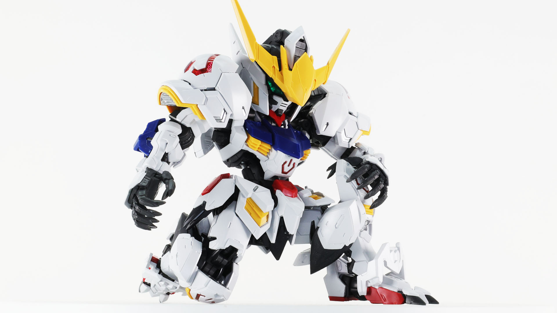 完璧な立膝がつけるSDスタイルが斬新