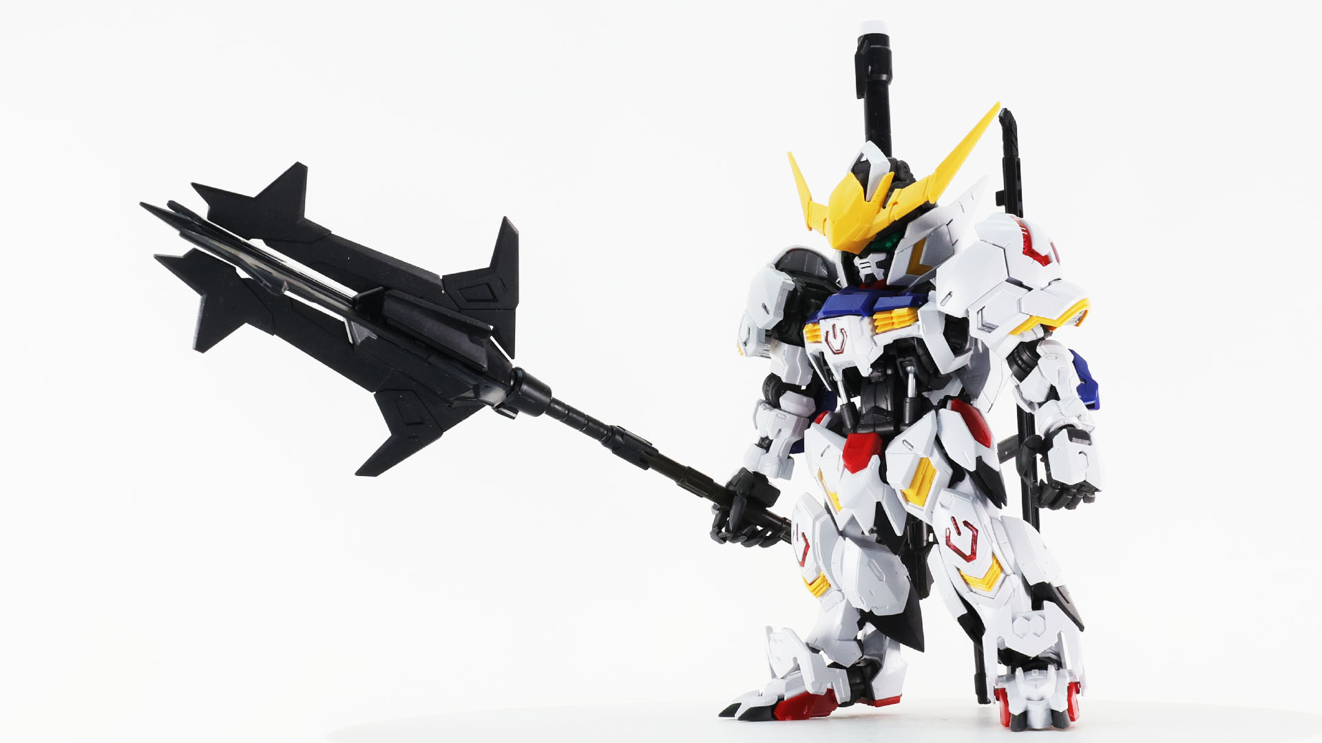 ハンドとの接続には2か所ツメが用意されています