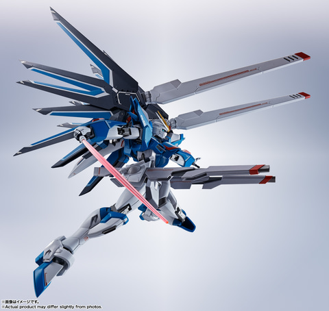 L ROBOT魂 ライジングフリーダム & イモータルジャスティス 機動戦士ガンダムSEED FREEDOM」ライジングフリーダムガンダムと