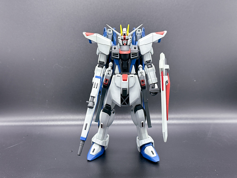 左：塗装前、右：塗装後