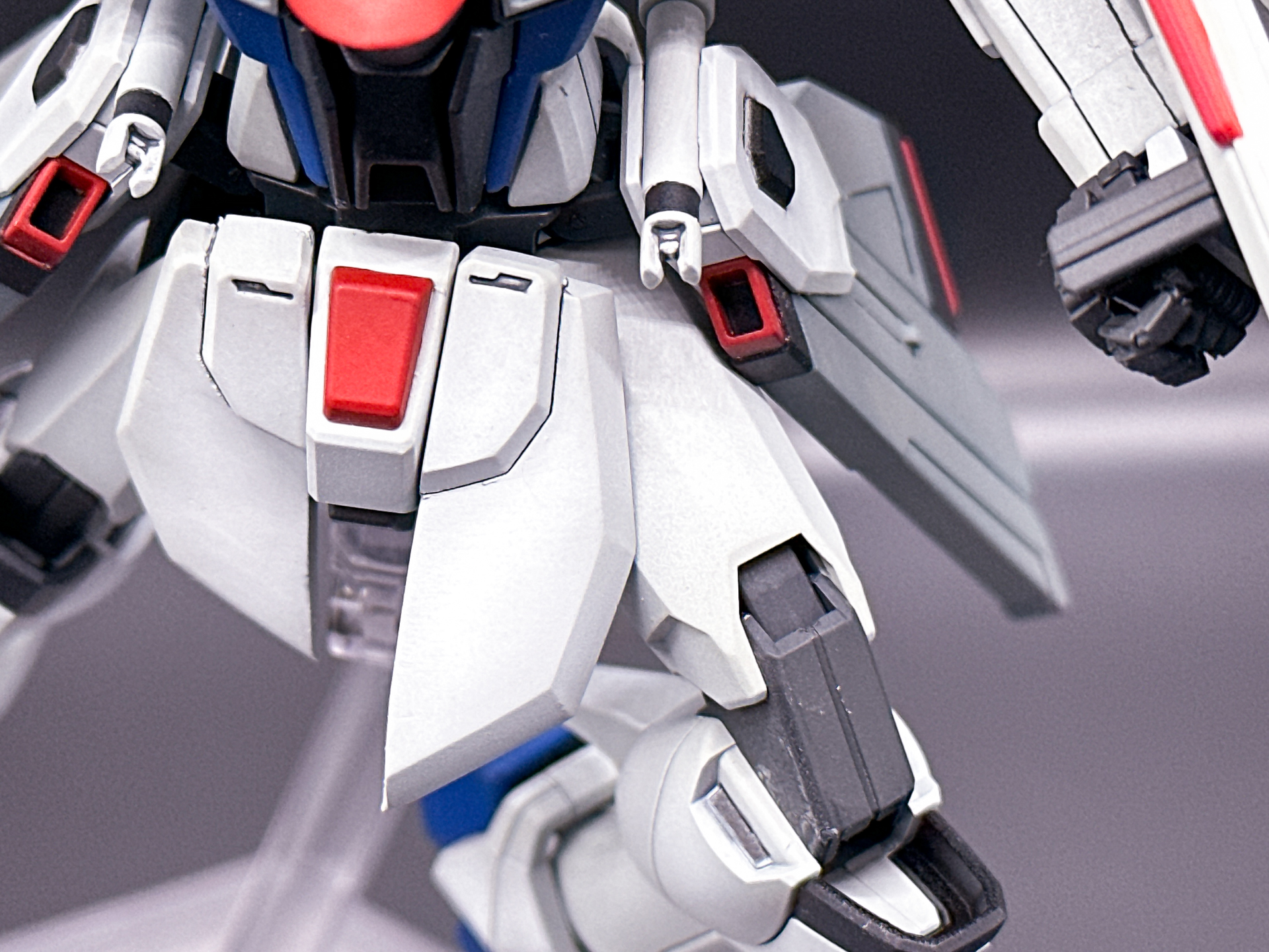 太もも部分のアップ。今回の作例で太ももは2mm延長しましたが違和感なく仕上がったと思います。