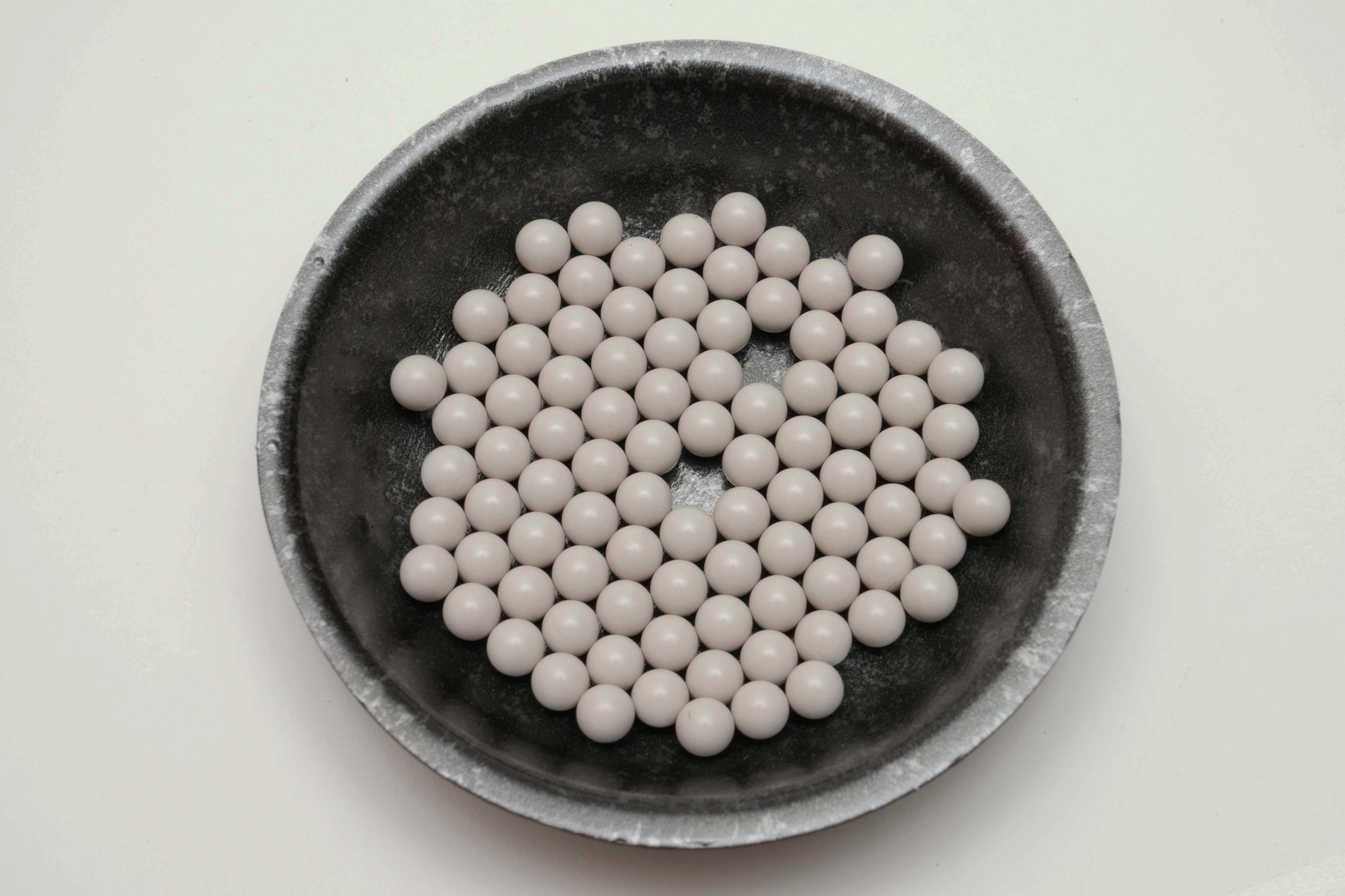 0.25g弾はごく薄いグレー