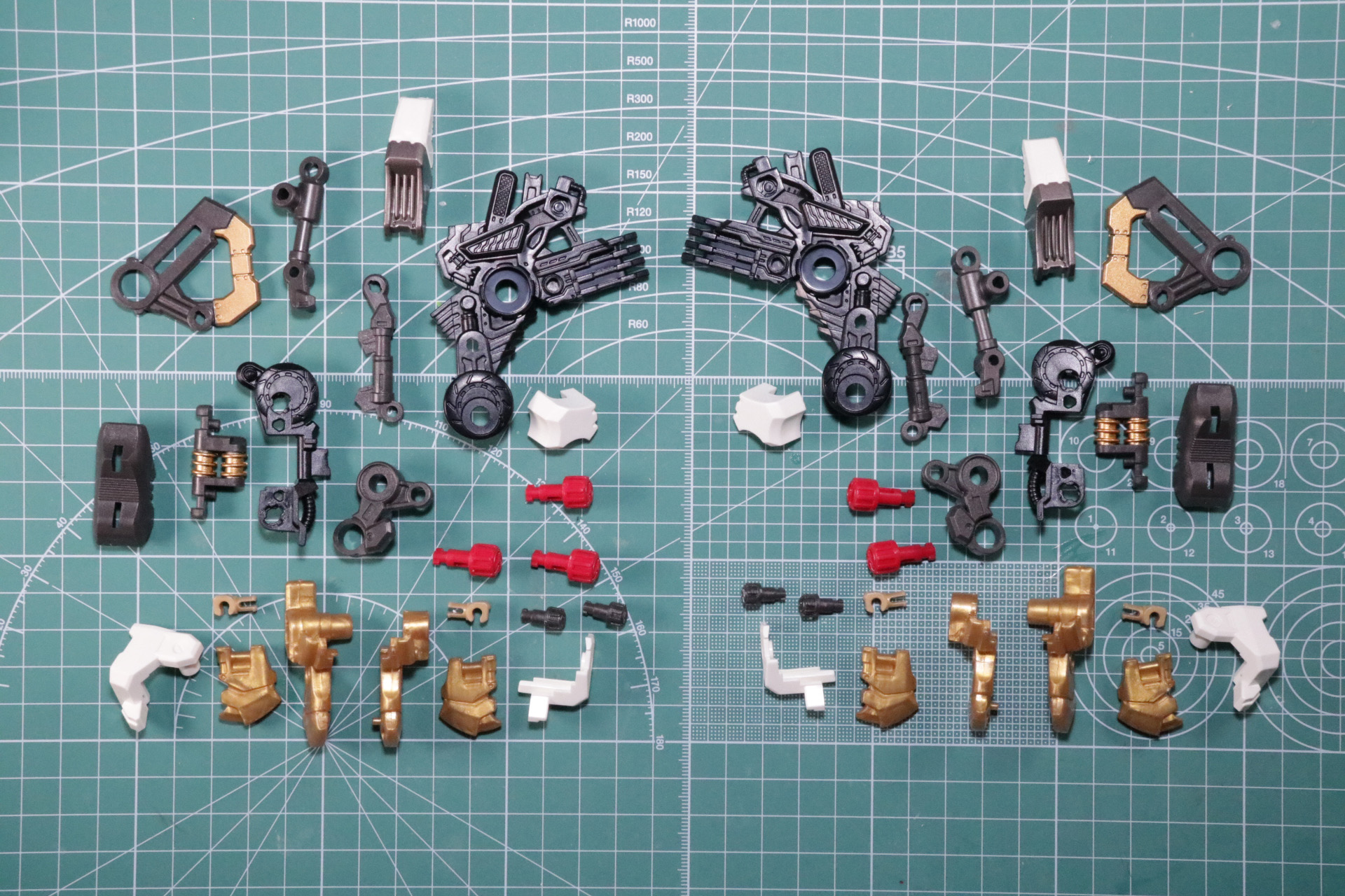 パーツ数は多めだが、その分細かなメカニック描写も取りこまれている。