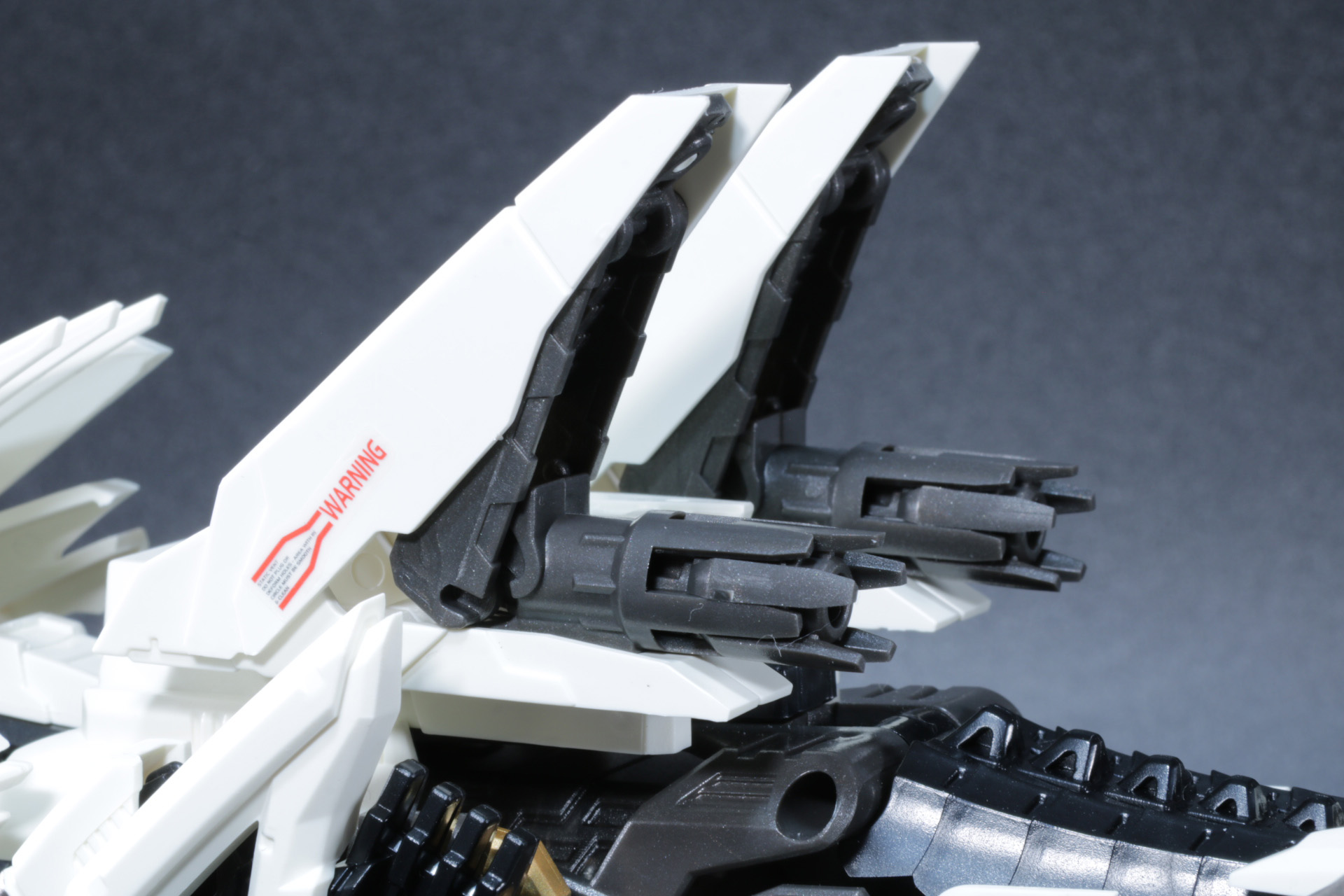 イオンターボブースターは外装部分と連動して、内部ノズルも展開