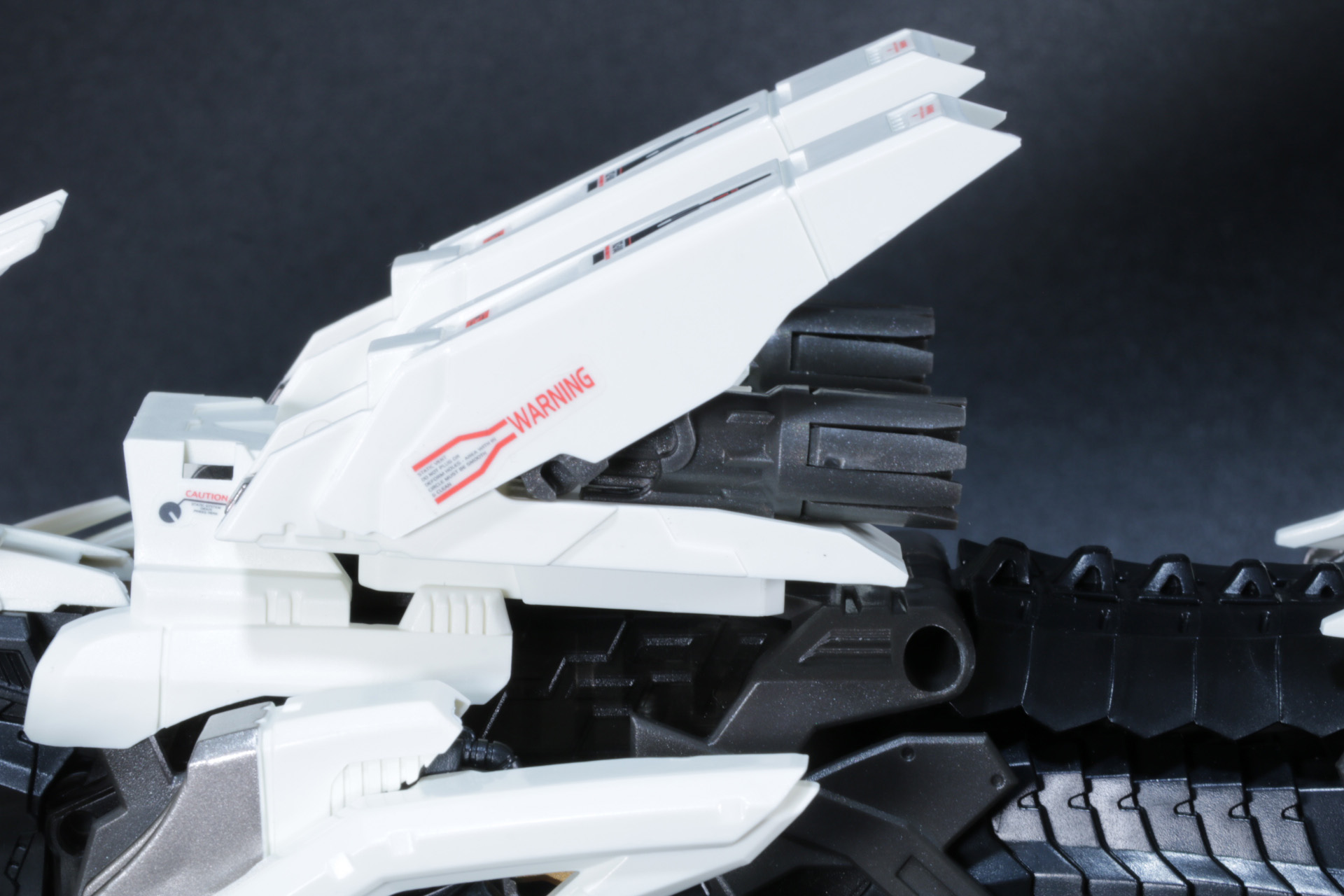 通常加速の展開、そして最大加速時の展開の2段階のノズル展開ができる