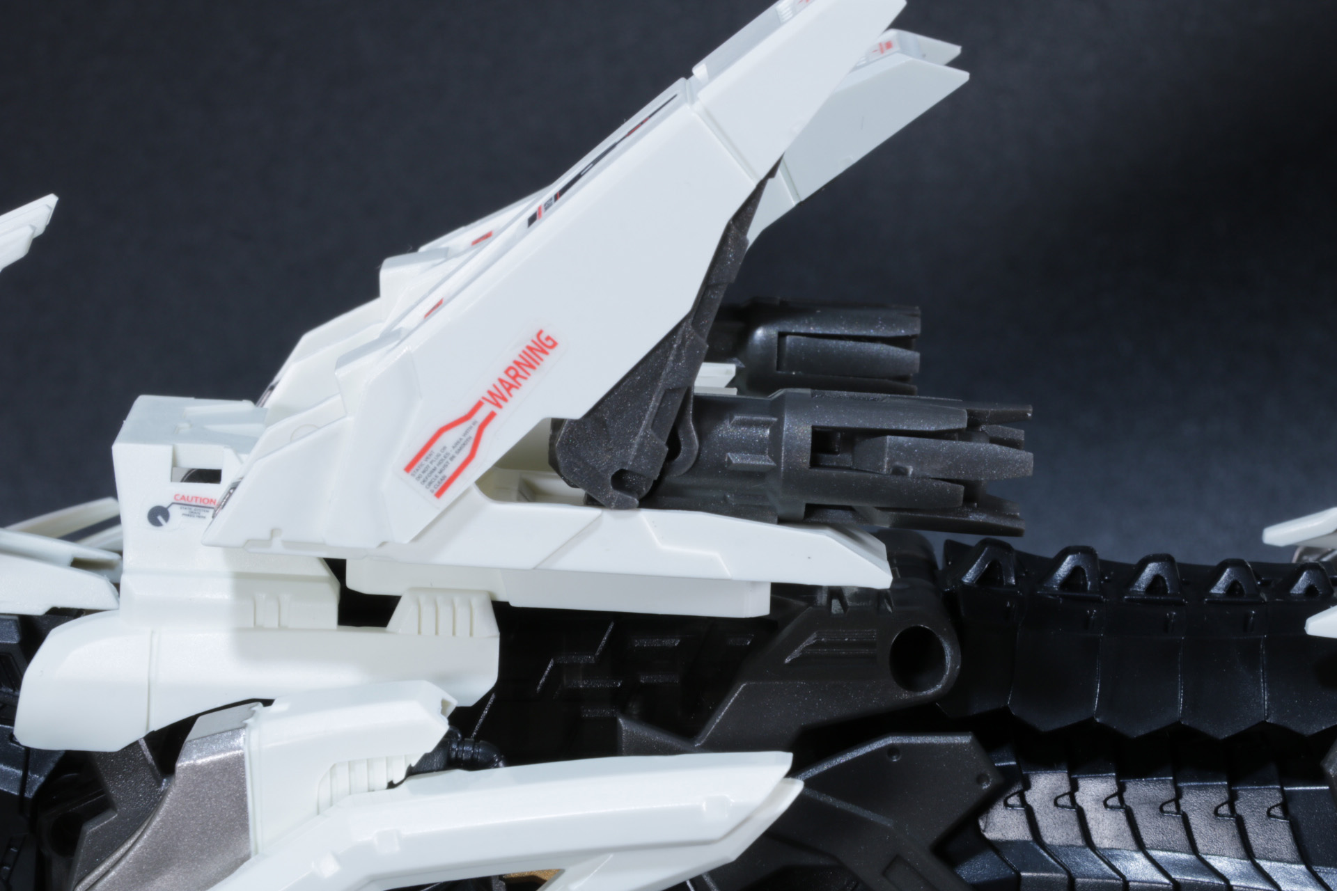 通常加速の展開、そして最大加速時の展開の2段階のノズル展開ができる