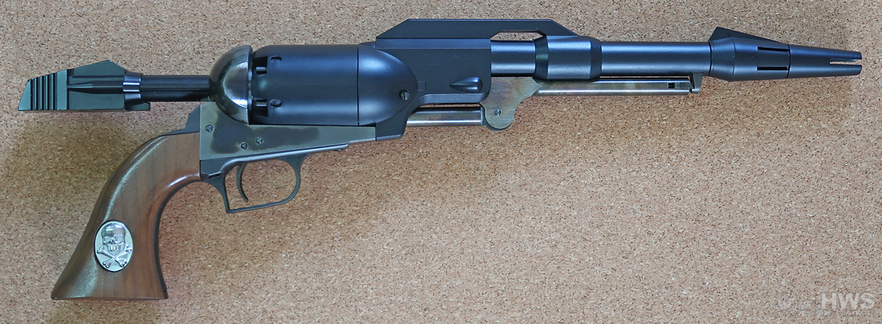 フレーム、ローディングレバー、プランジャー：ケースハードン処理、バックストラップ＆トリガーガード、コッキングピース ：亜鉛ダイキャスト製ブルーブラック塗装