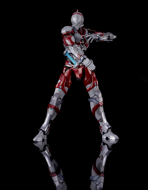 早田進次郎が纏う「ULTRAMAN SUIT」を立体化！ 「人機巧 ULTRAMAN 可動