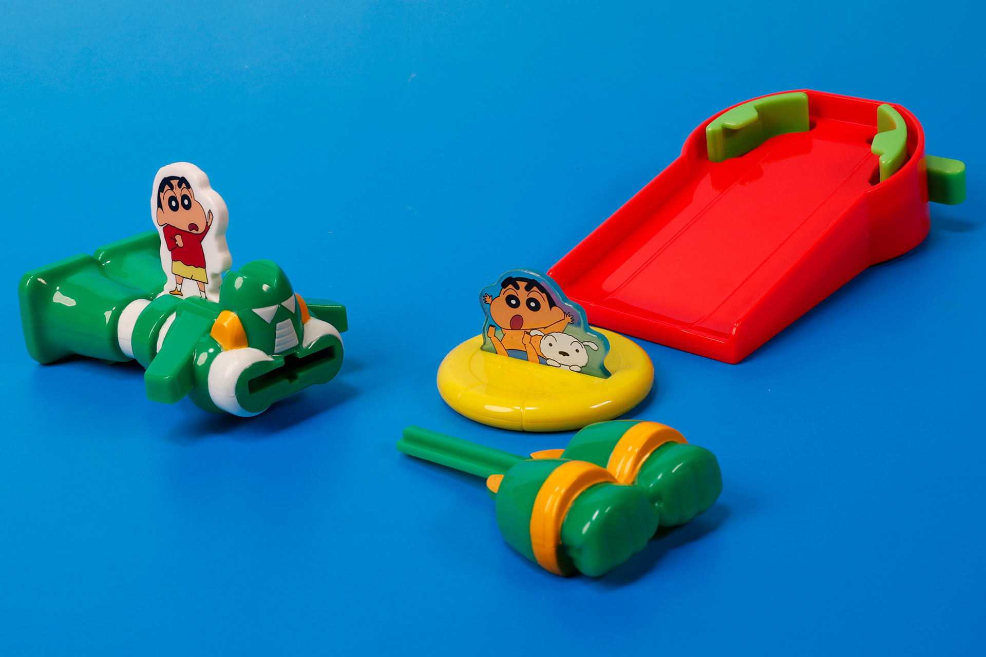 腕が飛び出すなど動きが楽しめるおもちゃも登場