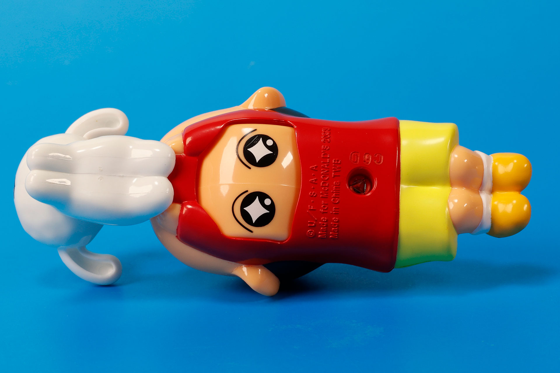 しんちゃんの目がローラーになっている