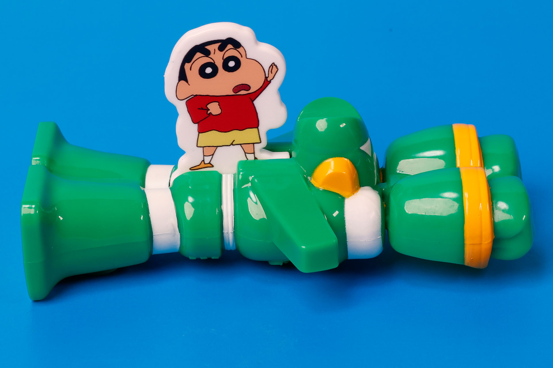 ちなみに反対側に描かれているしんちゃんは穏やかだ