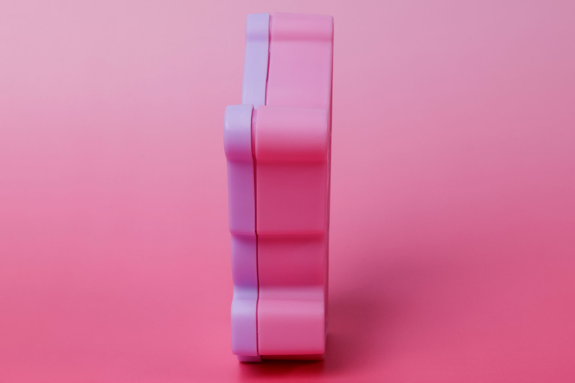 こちらは側面から見たところ